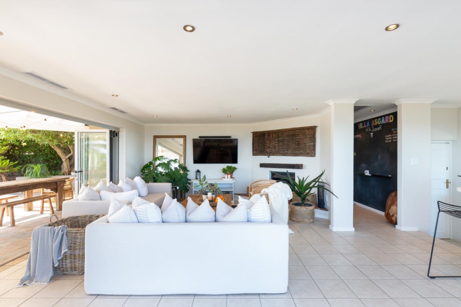 4 Bedroom Property for Sale in Camps Bay Western Cape